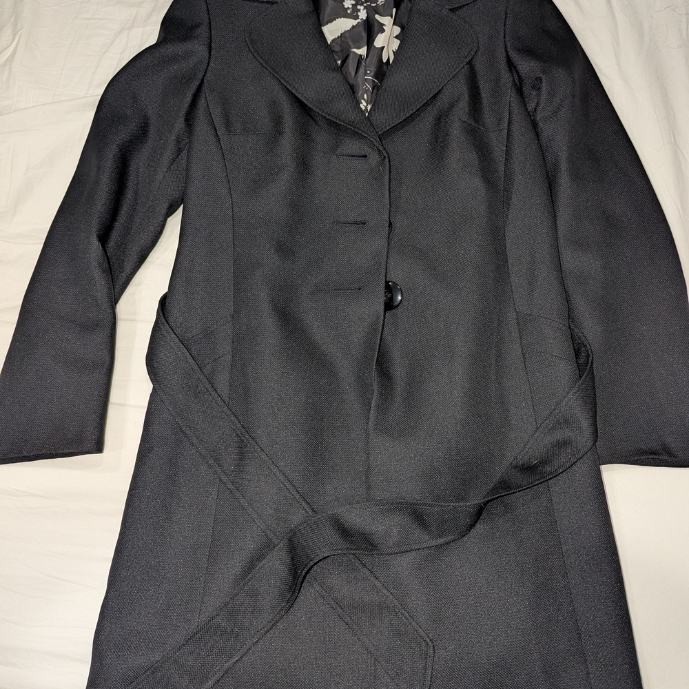 Le Suit Women's Black Coat